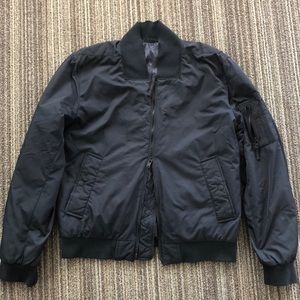 Vince Navy Bomber Jacket sz M with 2 way zipper!